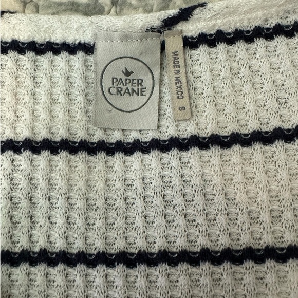 Paper Crane super soft women’s top. Size Small. - Picture 4 of 4